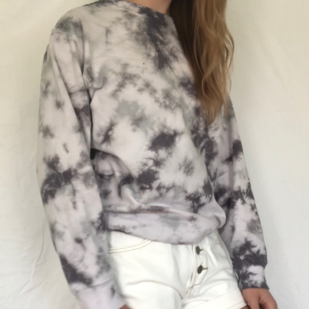 Gray Tie-Dye Sweatshirt
